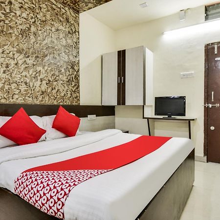 OYO 69828 Hotel Aryan Khamgaon Bagian luar foto