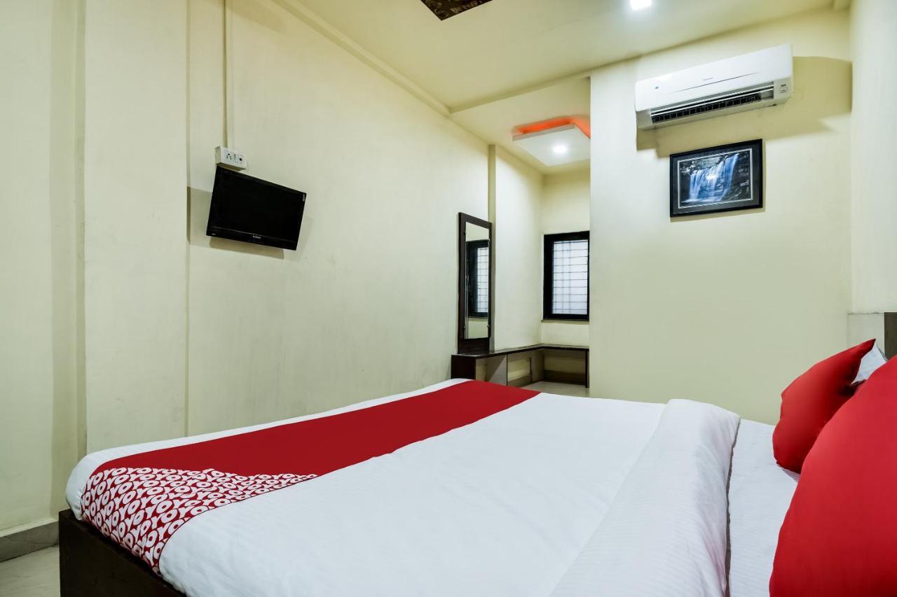OYO 69828 Hotel Aryan Khamgaon Bagian luar foto
