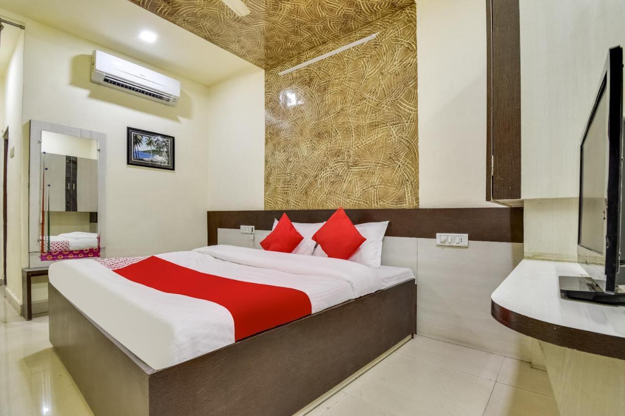 OYO 69828 Hotel Aryan Khamgaon Bagian luar foto